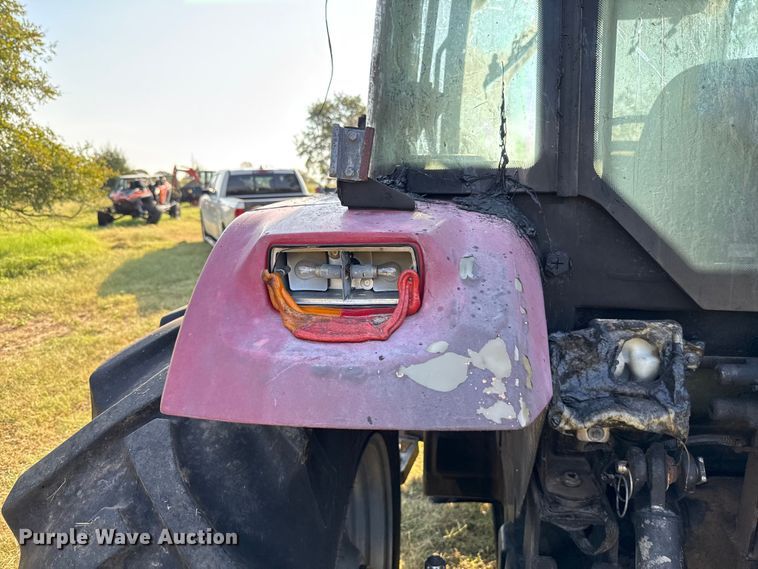 image for item GH9339 2011 Mahindra 8560 MFWD tractor