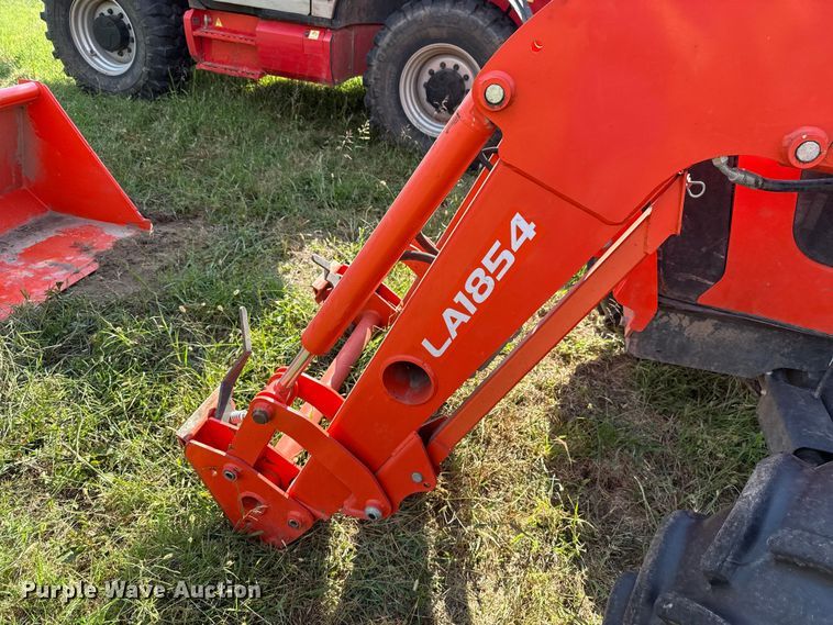 image for item GH9341 2020 Kubota M5-111D MFWD tractor