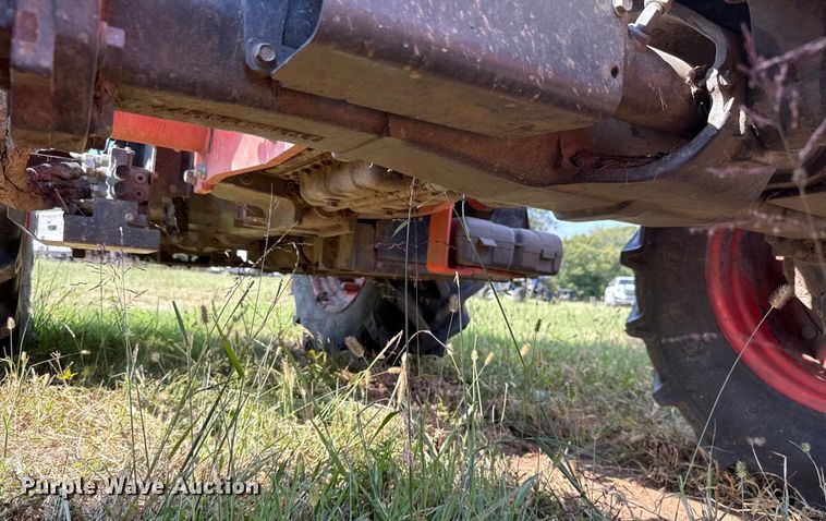 image for item GH9341 2020 Kubota M5-111D MFWD tractor