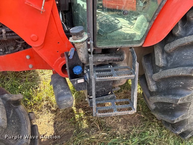 image for item GH9341 2020 Kubota M5-111D MFWD tractor