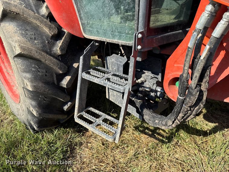 image for item GH9341 2020 Kubota M5-111D MFWD tractor