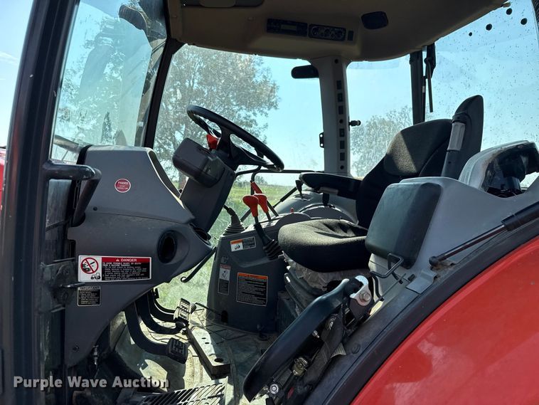 image for item GH9341 2020 Kubota M5-111D MFWD tractor