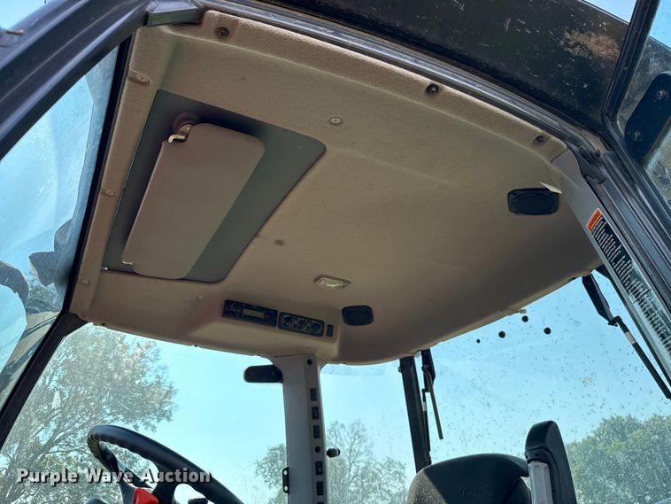 image for item GH9341 2020 Kubota M5-111D MFWD tractor