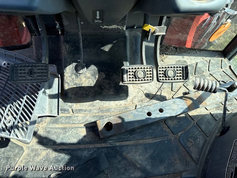 image for item GH9341 2020 Kubota M5-111D MFWD tractor