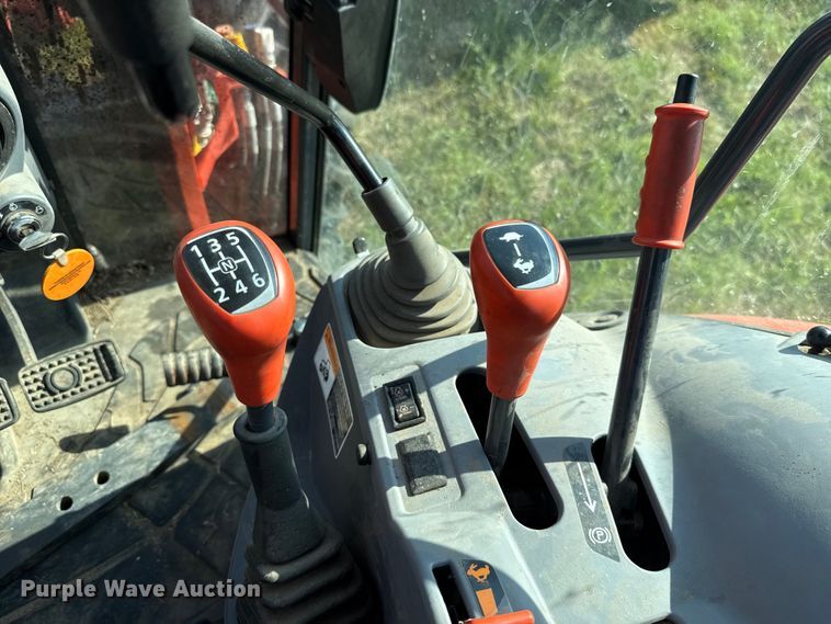 image for item GH9341 2020 Kubota M5-111D MFWD tractor