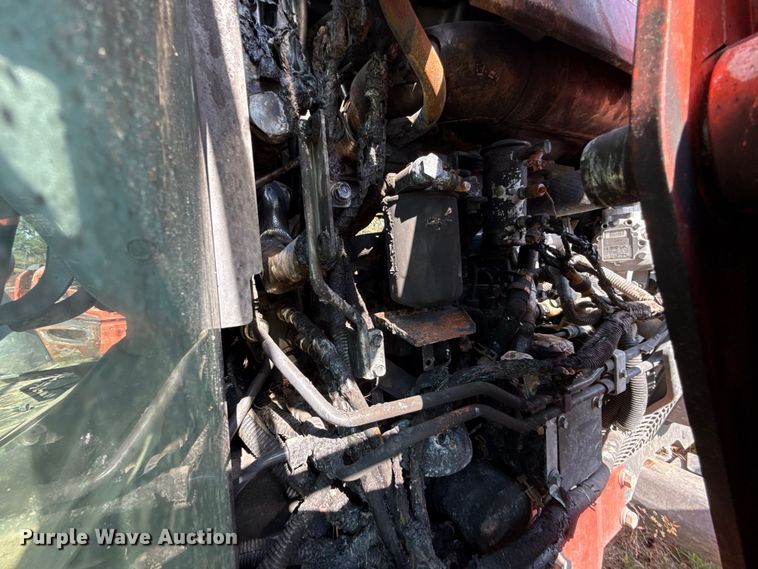 image for item GH9341 2020 Kubota M5-111D MFWD tractor