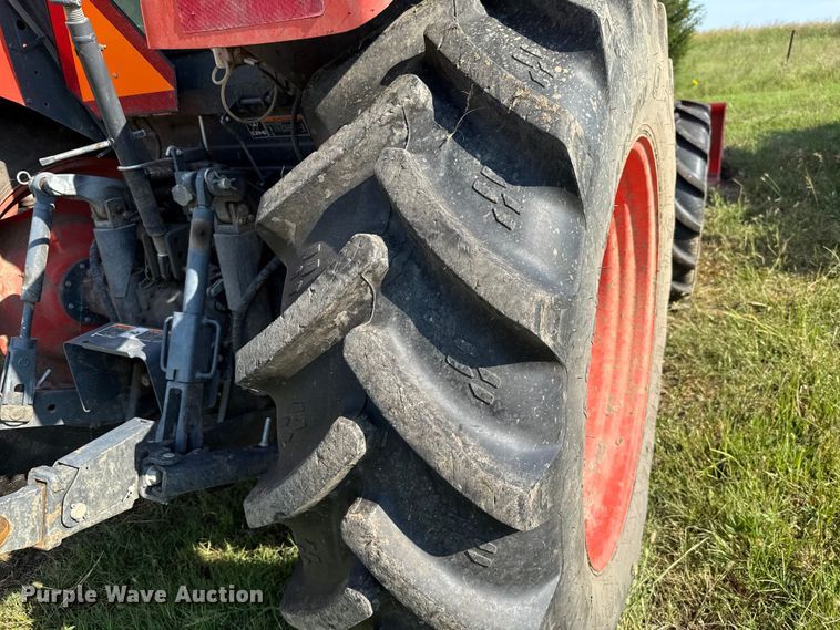 image for item GH9341 2020 Kubota M5-111D MFWD tractor