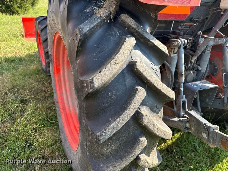 image for item GH9341 2020 Kubota M5-111D MFWD tractor