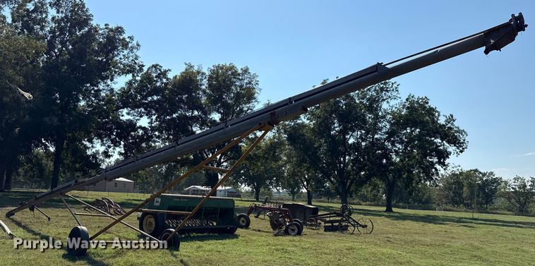 image for item GH9346 (2) grain augers