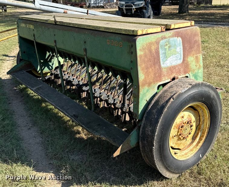 image for item GH9347 John Deere 8300 grain drill
