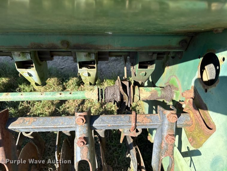 image for item GH9347 John Deere 8300 grain drill