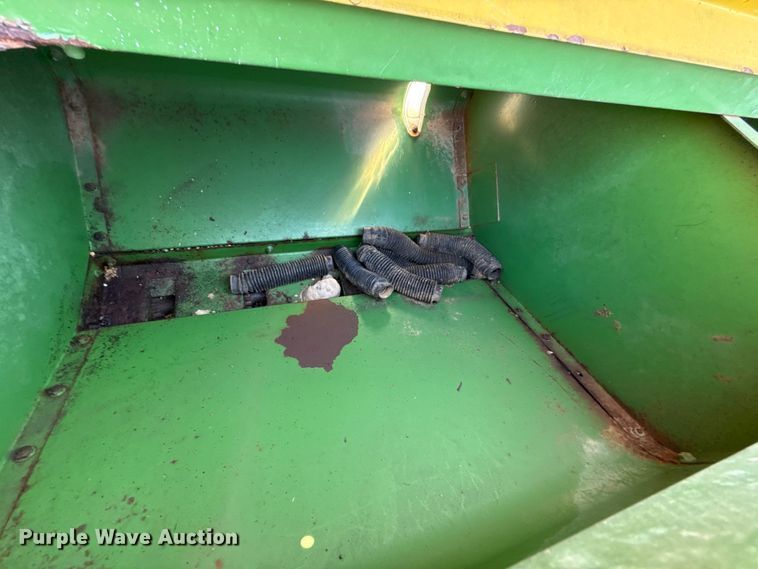 image for item GH9347 John Deere 8300 grain drill