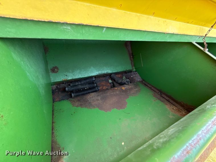 image for item GH9347 John Deere 8300 grain drill