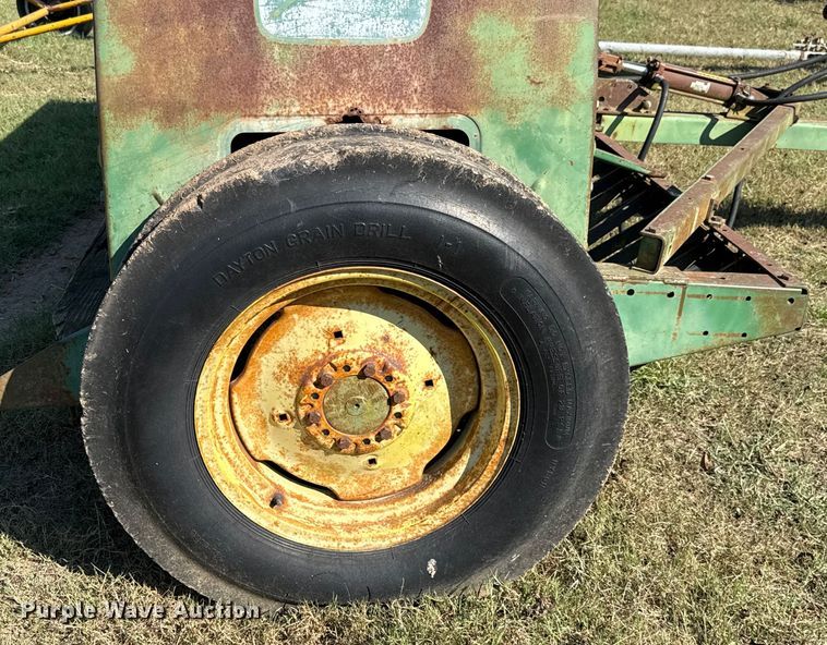 image for item GH9347 John Deere 8300 grain drill