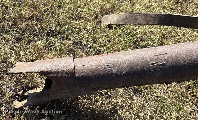 image for item GH9348 Pull type grader