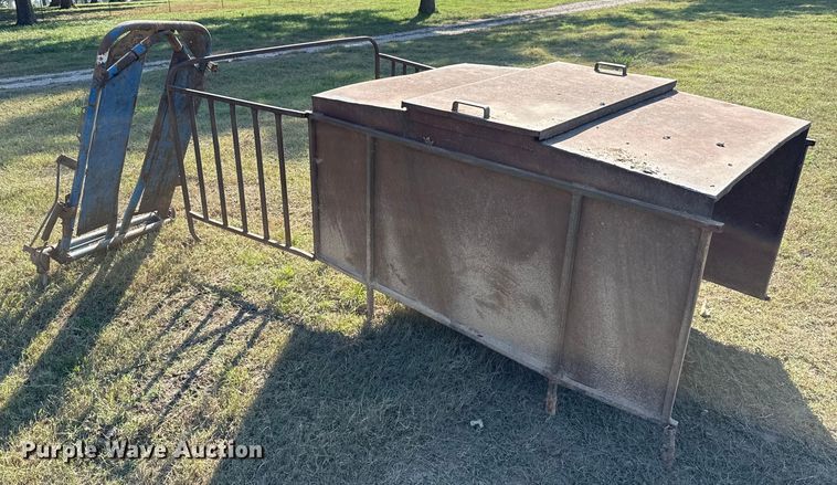 image for item GH9349 Livestock equipment