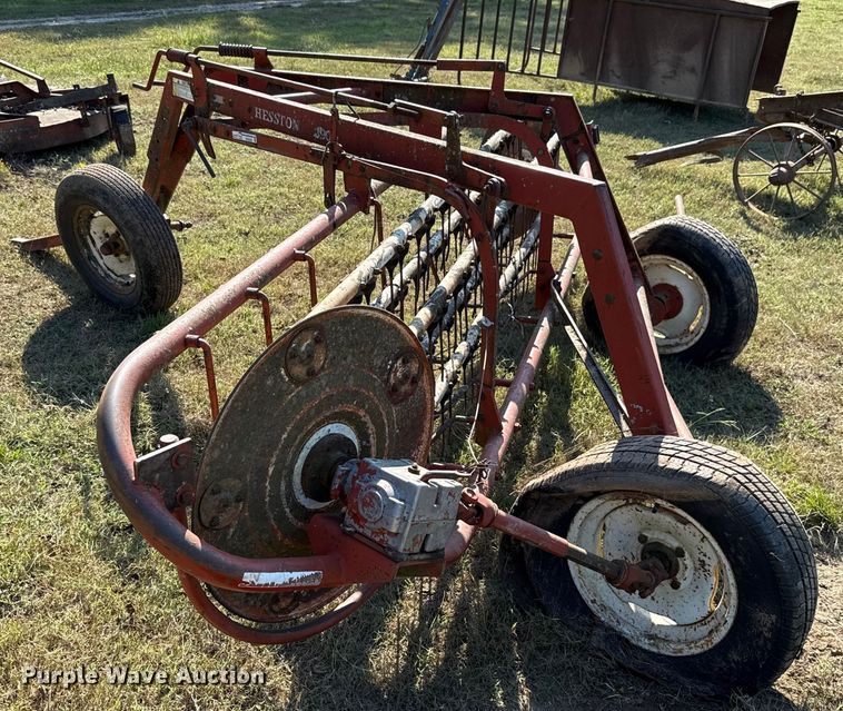 image for item GH9350 Hesston 3900 hay rake