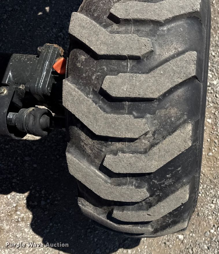 image for item NU9646 Branson 2400h MFWD tractor