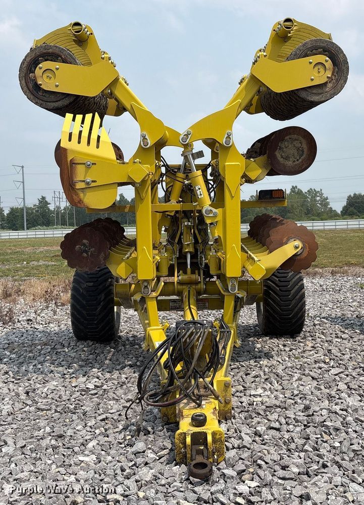 image for item YA0730 Degelman  Pro-Till 14 disk