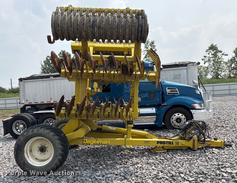 image for item YA0730 Degelman  Pro-Till 14 disk