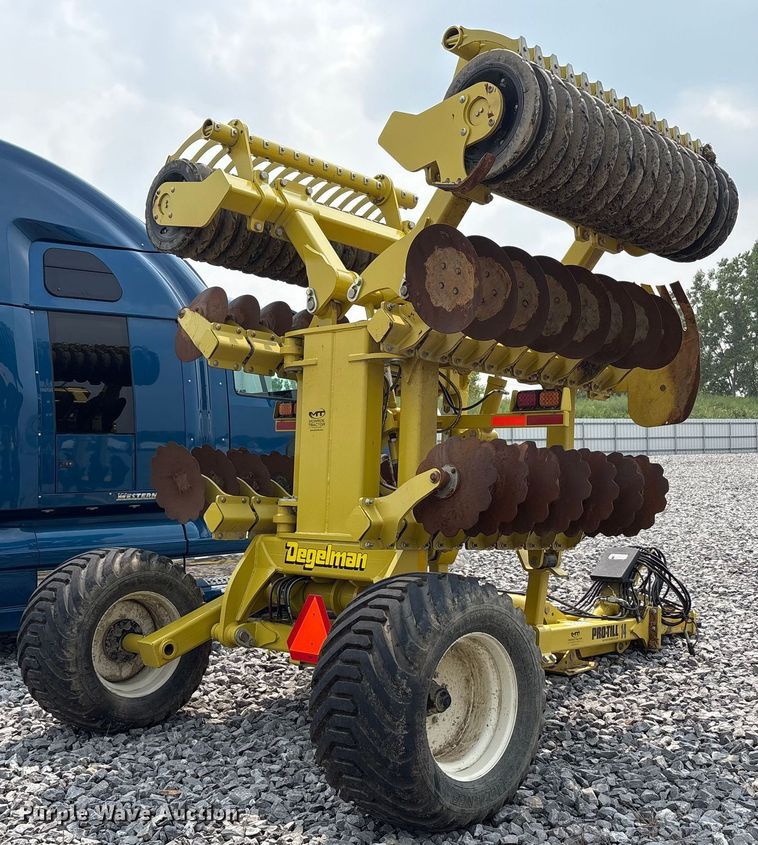 image for item YA0730 Degelman  Pro-Till 14 disk