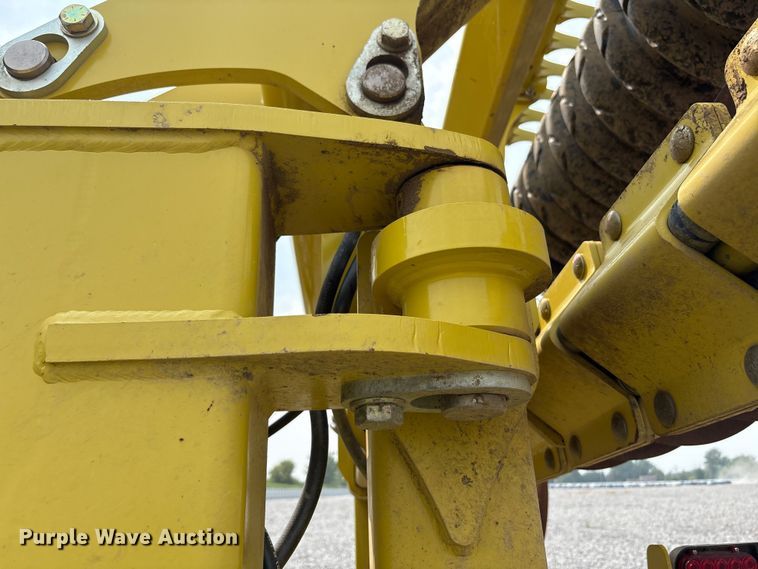 image for item YA0730 Degelman  Pro-Till 14 disk