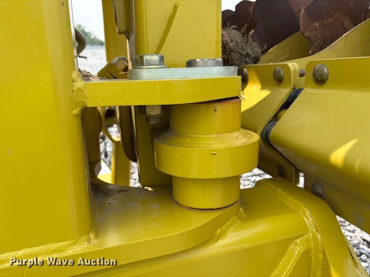 image for item YA0730 Degelman  Pro-Till 14 disk