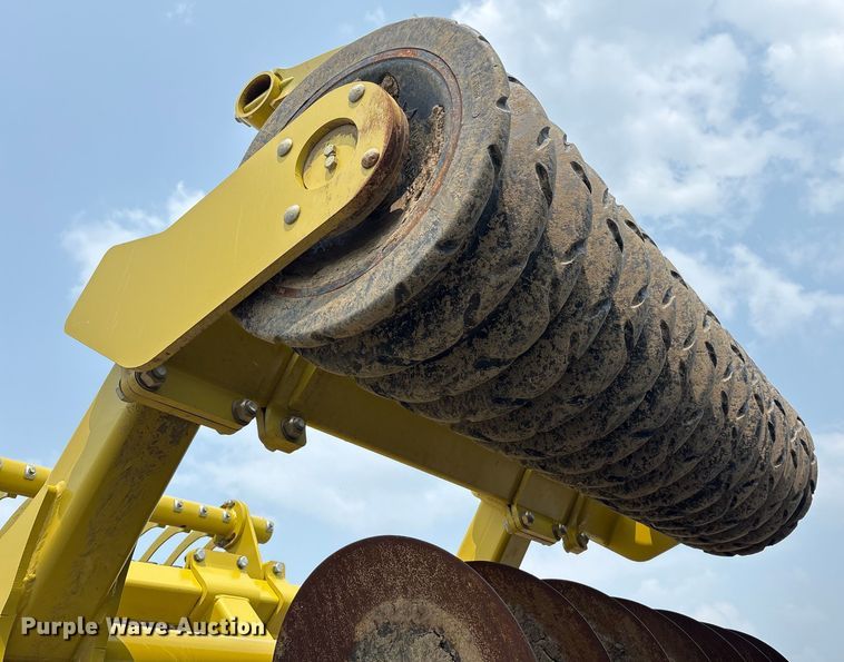 image for item YA0730 Degelman  Pro-Till 14 disk