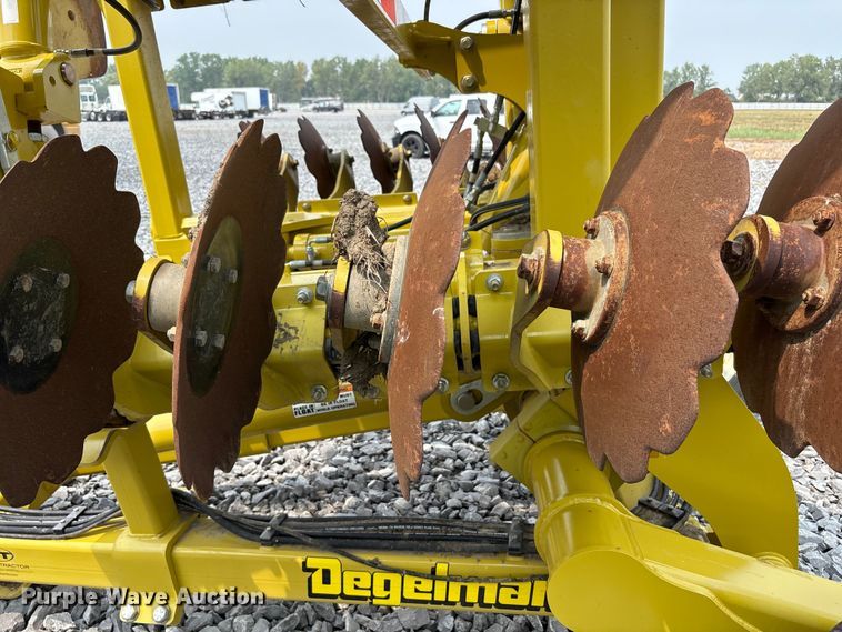 image for item YA0730 Degelman  Pro-Till 14 disk