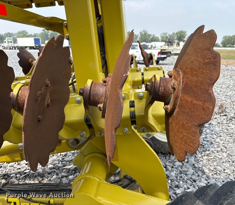 image for item YA0730 Degelman  Pro-Till 14 disk