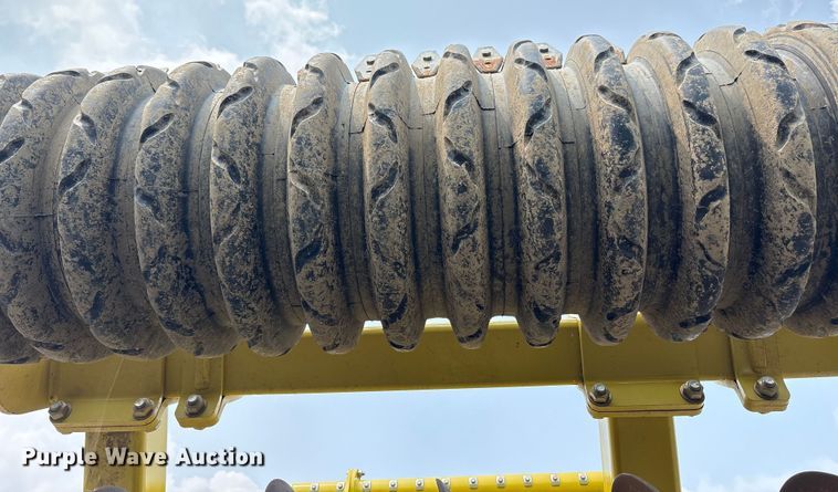 image for item YA0730 Degelman  Pro-Till 14 disk