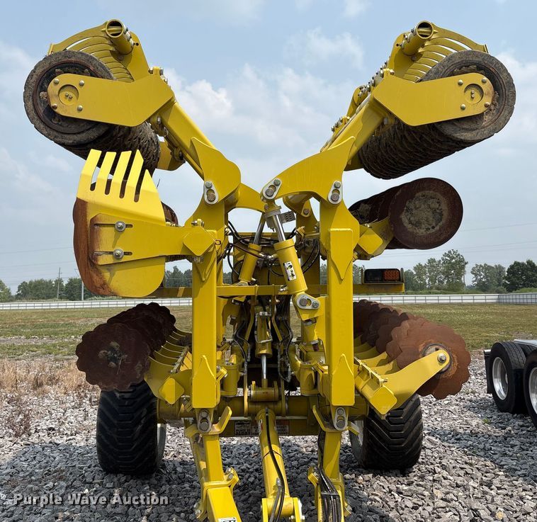 image for item YA0730 Degelman  Pro-Till 14 disk