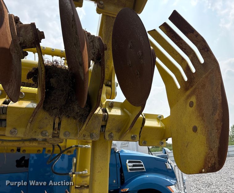 image for item YA0730 Degelman  Pro-Till 14 disk