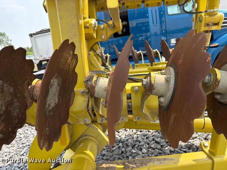 image for item YA0730 Degelman  Pro-Till 14 disk