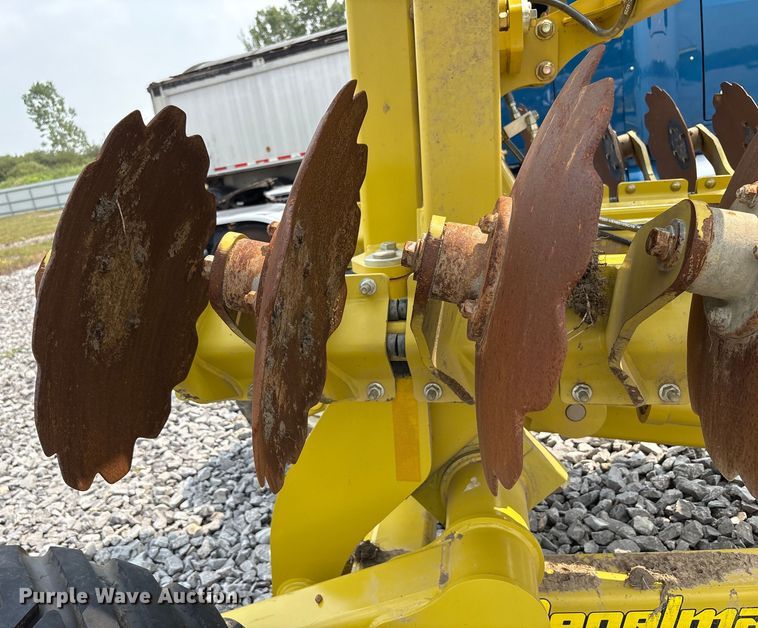 image for item YA0730 Degelman  Pro-Till 14 disk