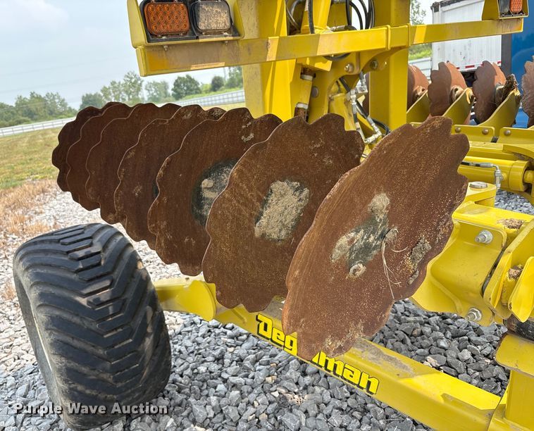 image for item YA0730 Degelman  Pro-Till 14 disk