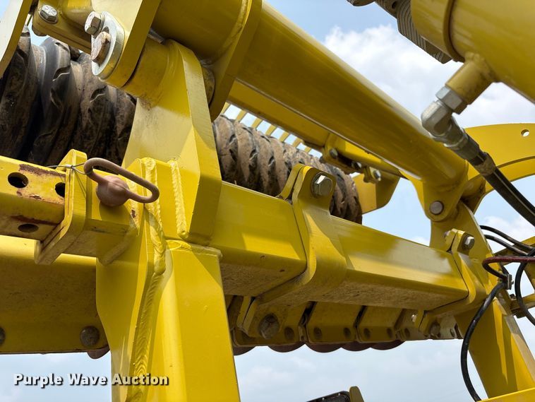 image for item YA0730 Degelman  Pro-Till 14 disk