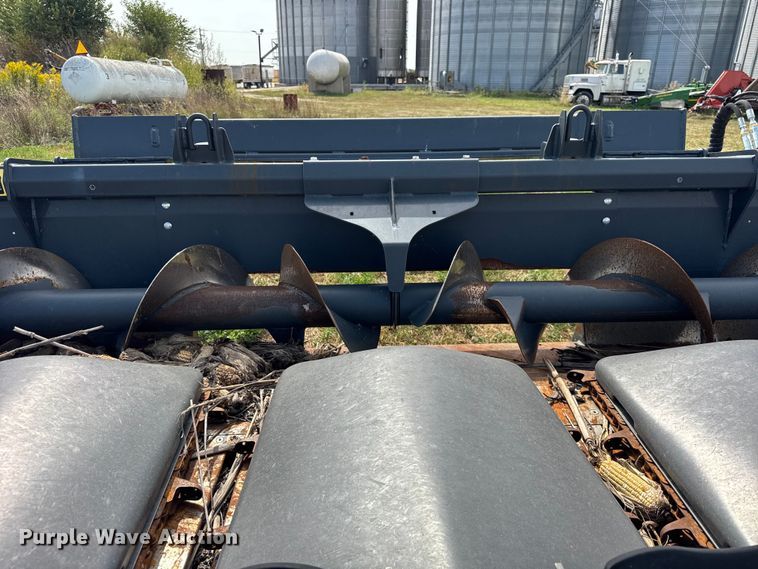 image for item YA1097 2022 Capello Quasar 12 corn head