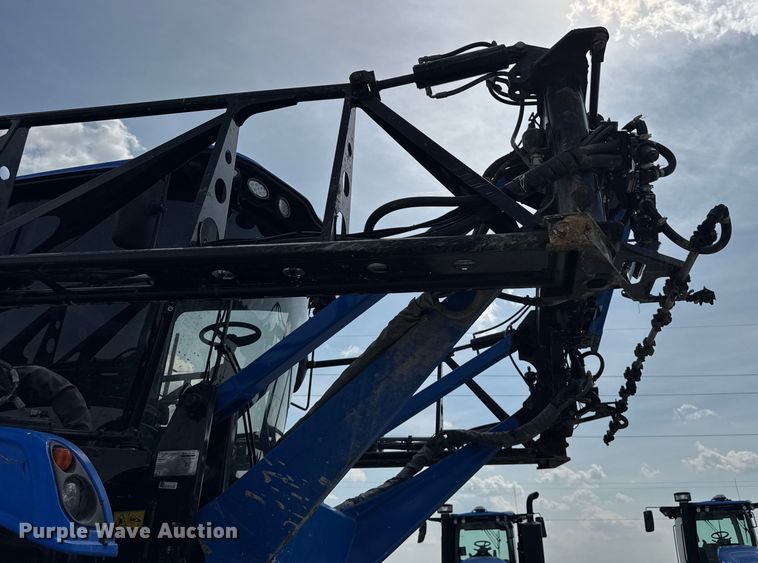 image for item YA1098 2020 New Holland SP310F  sprayer