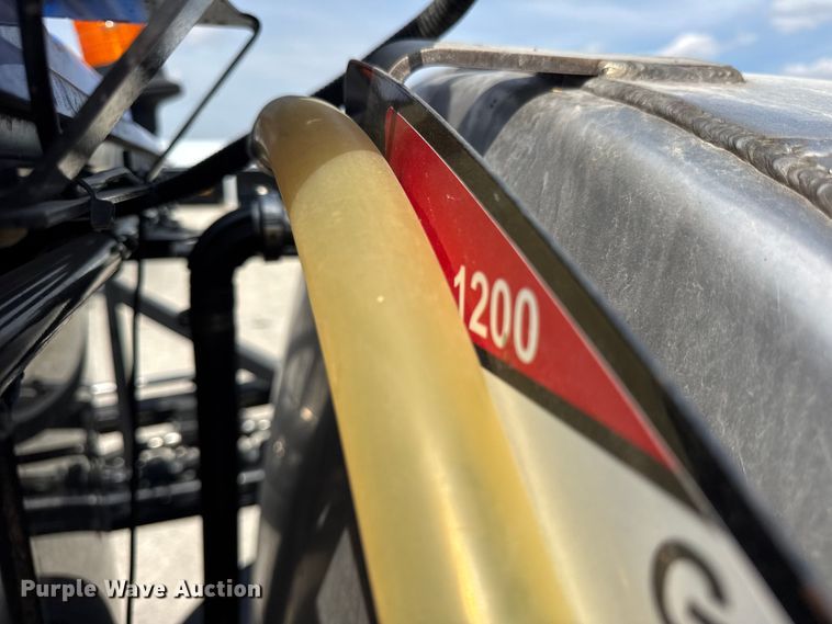 image for item YA1098 2020 New Holland SP310F  sprayer