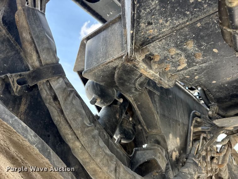 image for item YA1098 2020 New Holland SP310F  sprayer