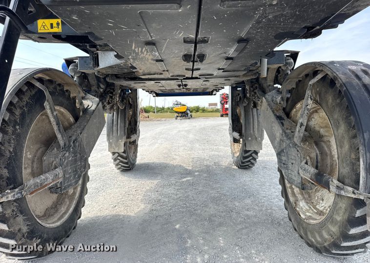 image for item YA1098 2020 New Holland SP310F  sprayer