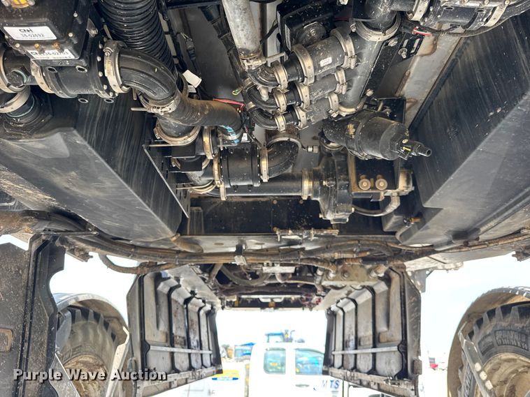 image for item YA1098 2020 New Holland SP310F  sprayer