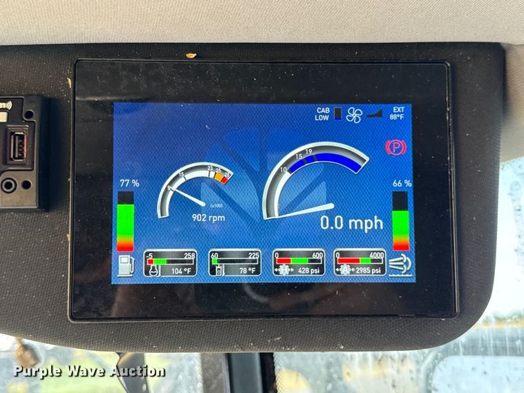 image for item YA1098 2020 New Holland SP310F  sprayer