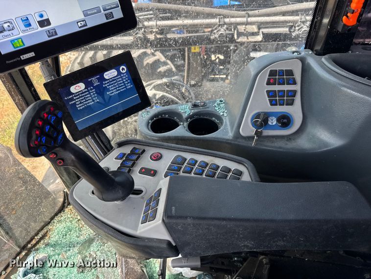 image for item YA1098 2020 New Holland SP310F  sprayer