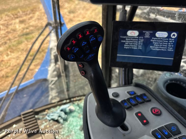 image for item YA1098 2020 New Holland SP310F  sprayer