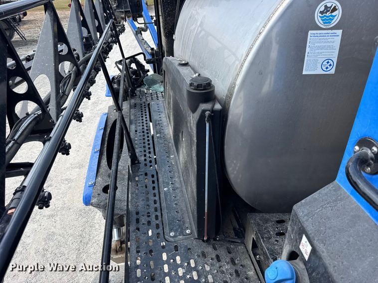 image for item YA1098 2020 New Holland SP310F  sprayer