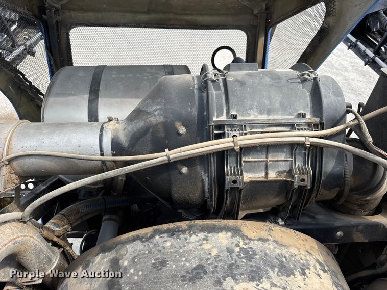 image for item YA1098 2020 New Holland SP310F  sprayer