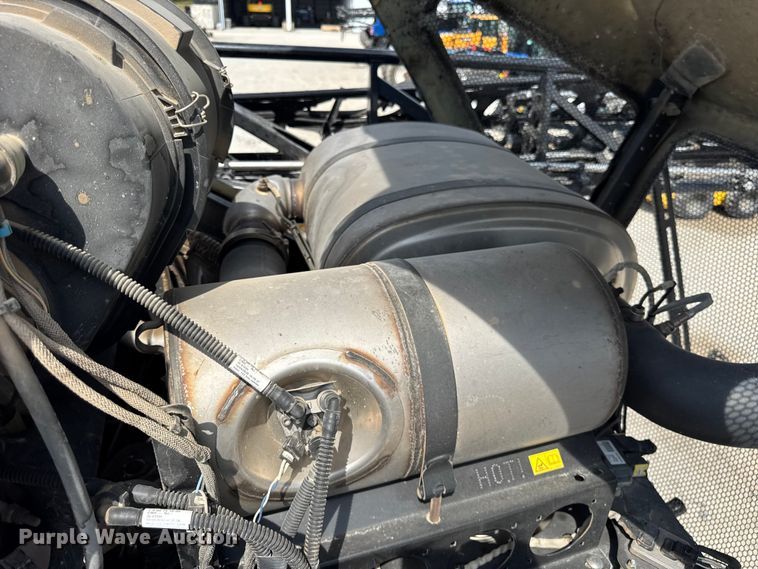 image for item YA1098 2020 New Holland SP310F  sprayer