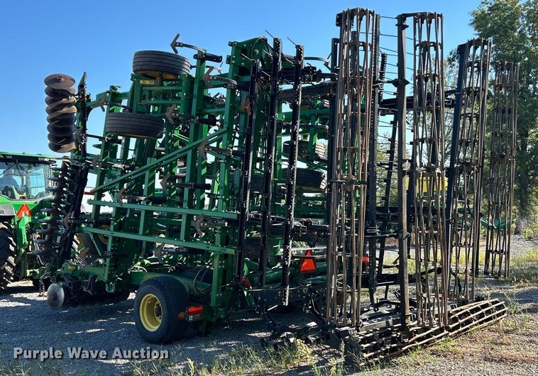 image for item YA1142 2018 John Deere 2330 mulch finisher